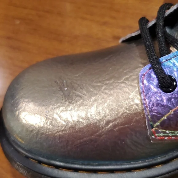 NWT Dr Martens Crinkle Leather Rainbow Holographic 1460J Boots - Picture 7 of 14